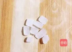 Illustration of how to make corn, sweet potato and white fungus soup 3