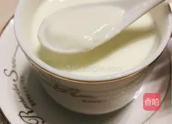 Illustration of how to mix ginger with milk 7
