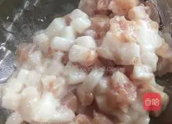 Shanwei's special dish, salted squid steamed pork belly illustration 1