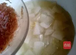 Winter Melon and Shrimp Skin Soup Recipe Illustration 8