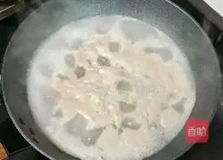 Corn, Radish and Pork Ribs Soup Illustration 4