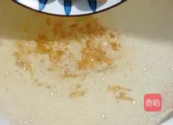 Illustration of how to make hot shredded pork noodles 5