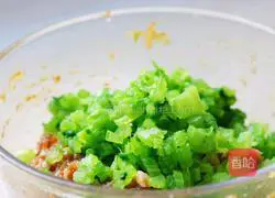 Plum Blossom Steamed Dumplings Recipe Illustration 6