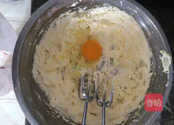 Illustration of how to make cocoa almond biscuits 4