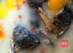 Illustration of how to make papaya fish soup 10