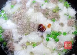 Illustration of how to make radish and meatball soup 15