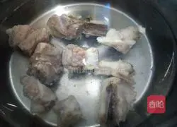 Illustration of how to make radish and pork ribs soup 4