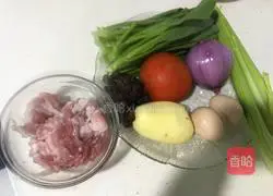 Illustration of how to make tomato and mutton noodles 4