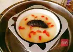 Illustration of how to make sea cucumber, wolfberry and egg custard 10