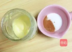 Illustration of how to make cinnamon rolls 10