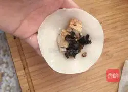 Illustration of how to make mini fried buns 8