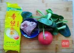 Illustration of how to make shredded tomato beef noodles 1