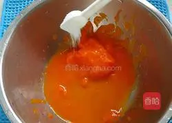 Illustration of how to make carrot noodles 4