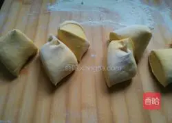 Illustration of how to make pumpkin steamed buns 5