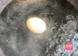 Illustration of how to make braised noodles with fennel 10