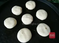 Illustration of how to make brown sugar small pot helmet 10