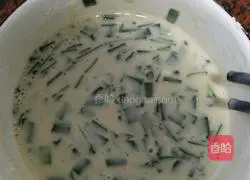 Illustration of how to make leek and egg pancakes 10