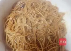 Quick Scallion Noodles Illustration 7