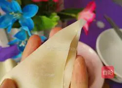 Illustration of how to cook beef in clear soup 7