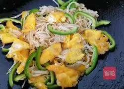 Illustration of how to make scrambled eggs with enoki mushrooms 9