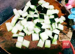 Pear stew Illustration of how to make winter melon rind 3