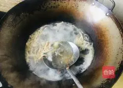 Sea Vegetable Shredded Pork Soup Recipe Illustration 6