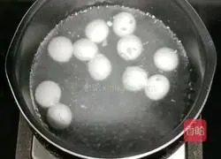 Illustration of how to make glutinous rice balls stuffed with fruit wine 5