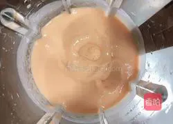 Illustration of how to make papaya ice cream milkshake 5