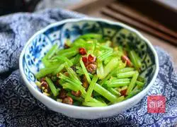 Illustration of how to make cold celery and peanuts 7