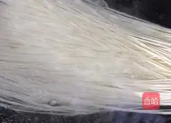 Illustration of how to make clear noodle soup 4