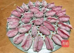 Shepherd's purse and pork dumplings - dragon fruit noodles recipe 8