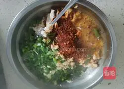 Illustration of how to make spicy tender tofu buns 6