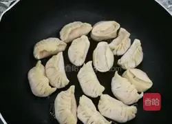 Illustration of how to make fried dumplings 2