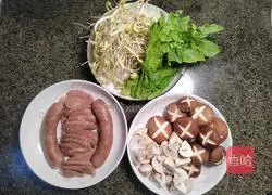 One-person pot clear soup hot pot ☛Xiabuxiabu Xinjiang tomato soup base recipe illustration 2