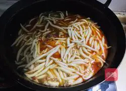 Illustration of how to make mutton buckwheat noodles and fish 12