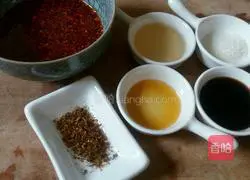 Illustration of how to make Yibin noodles 6