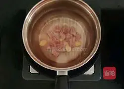 Illustration of how to make tomato and beef pimple noodles (baby food) 3