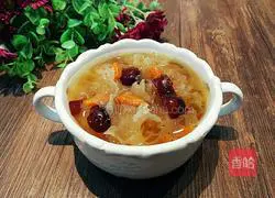Recipe for Tremella, Red Dates and Wolfberry Beauty Soup 9