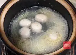 How to make vine pepper clear soup noodles Illustration 3