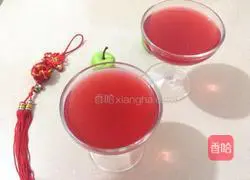 Illustration of how to make sweet and sour bayberry soup 4