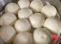 Illustration of how to make large steamed buns 4