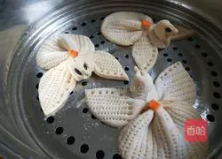 Milk-flavored bird steamed buns recipe 13