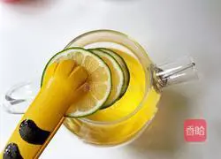 Watermelon, lime, jasmine drink Illustration of how to do it 7