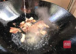 Illustration of how to make braised tofu with leeks 6