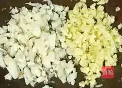 Illustration of how to make pumpkin steamed chicken wings 5