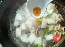 Illustration of how to make mutton and radish soup 13