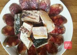 Illustration of steaming cured meat 5