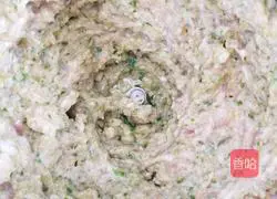 Illustration of how to make pot helmets 5