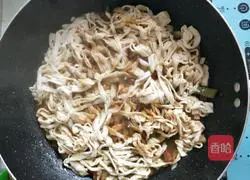 For braised noodles Illustration of how to do it 8