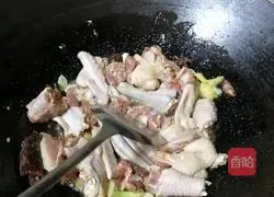 Illustration of braised goose in sauce 7